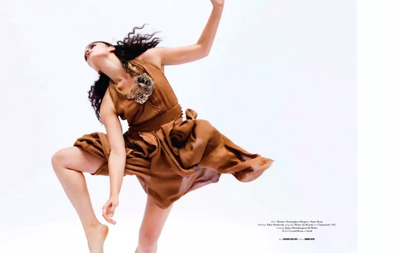 Crystal Renn untuk The Block Fall 2010 oleh Skye Parrott