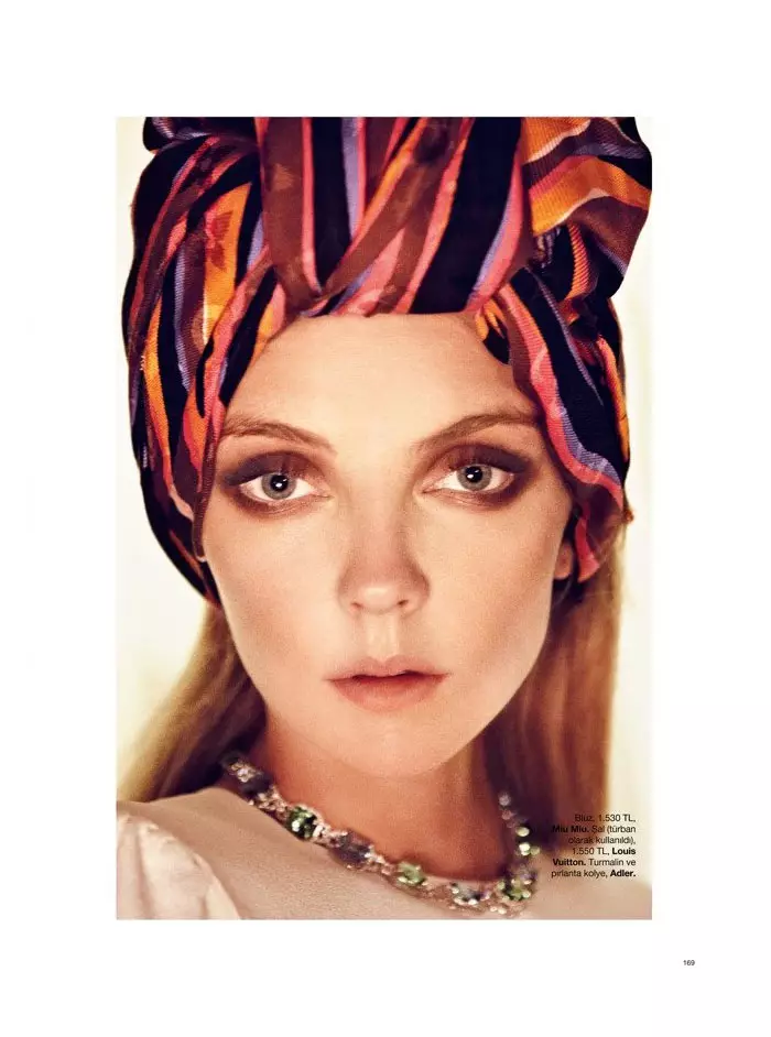 Heather Marks ni Koray Birand para sa Harper's Bazaar Turkey Disyembre 2011