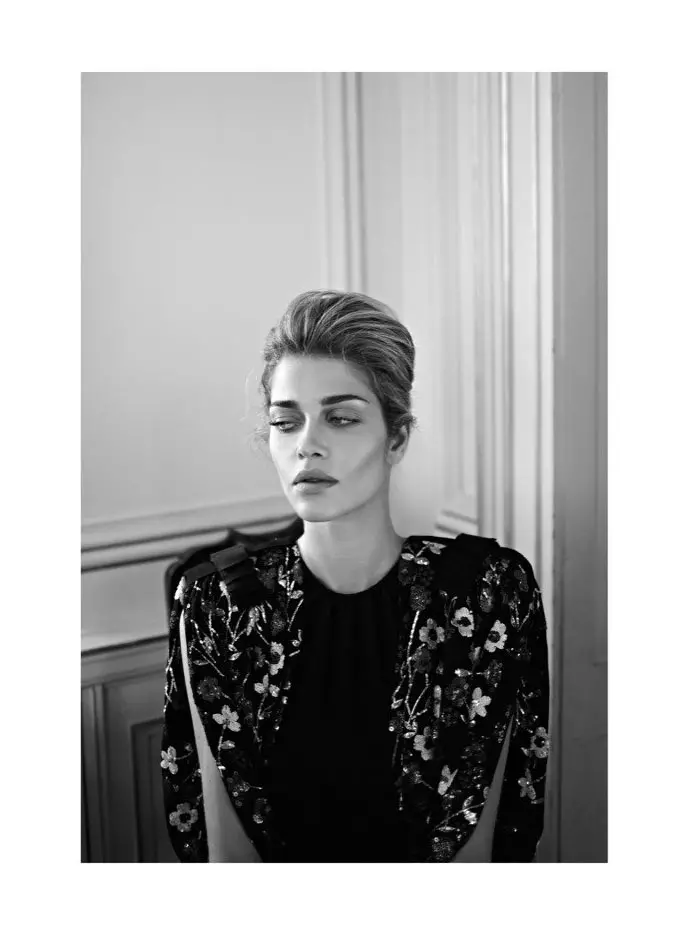 Ana Beatriz Barros autorstwa Koray Birand dla Harper's Bazaar Turcja listopad 2011