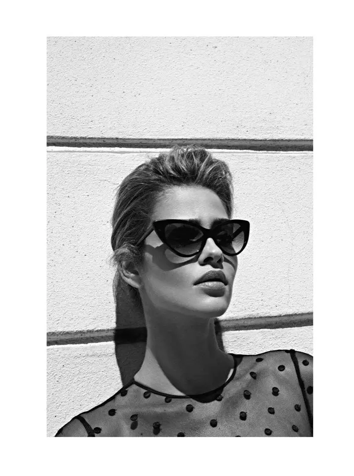 Ana Beatriz Barros ni Koray Birand para sa Harper's Bazaar Turkey Nobyembre 2011