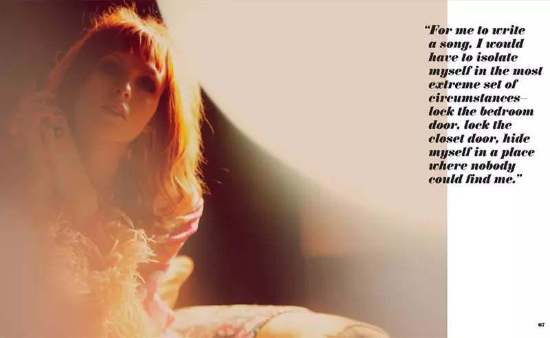 Karen Elson oleh Guy Aroch di Walk the Line | Majalah Busa Juli 2010