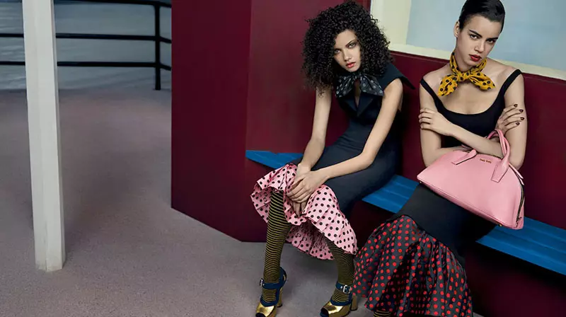 La campagne Miu Miu Automne 2013 fait appel à Adriana Lima, Daphne Groeneveld, Georgia May Jagger et bien d'autres