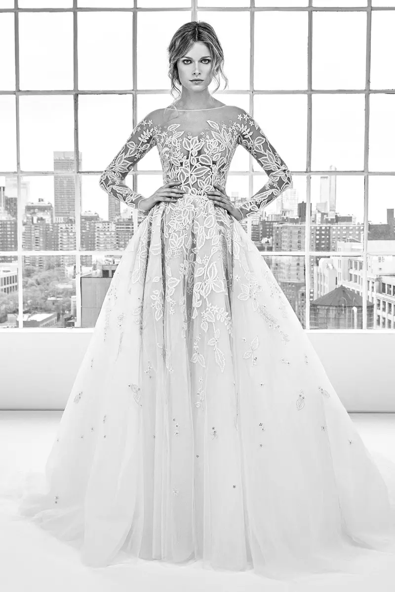 来自 Zuhair Murad Bridal 2018 春夏系列的 Deborah 礼服