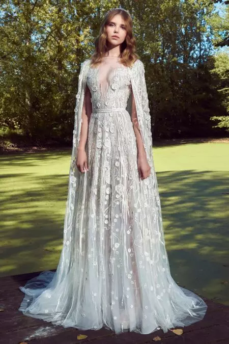 La linea autunno 2019 di Zuhair Murad Bridal presenta abiti celesti