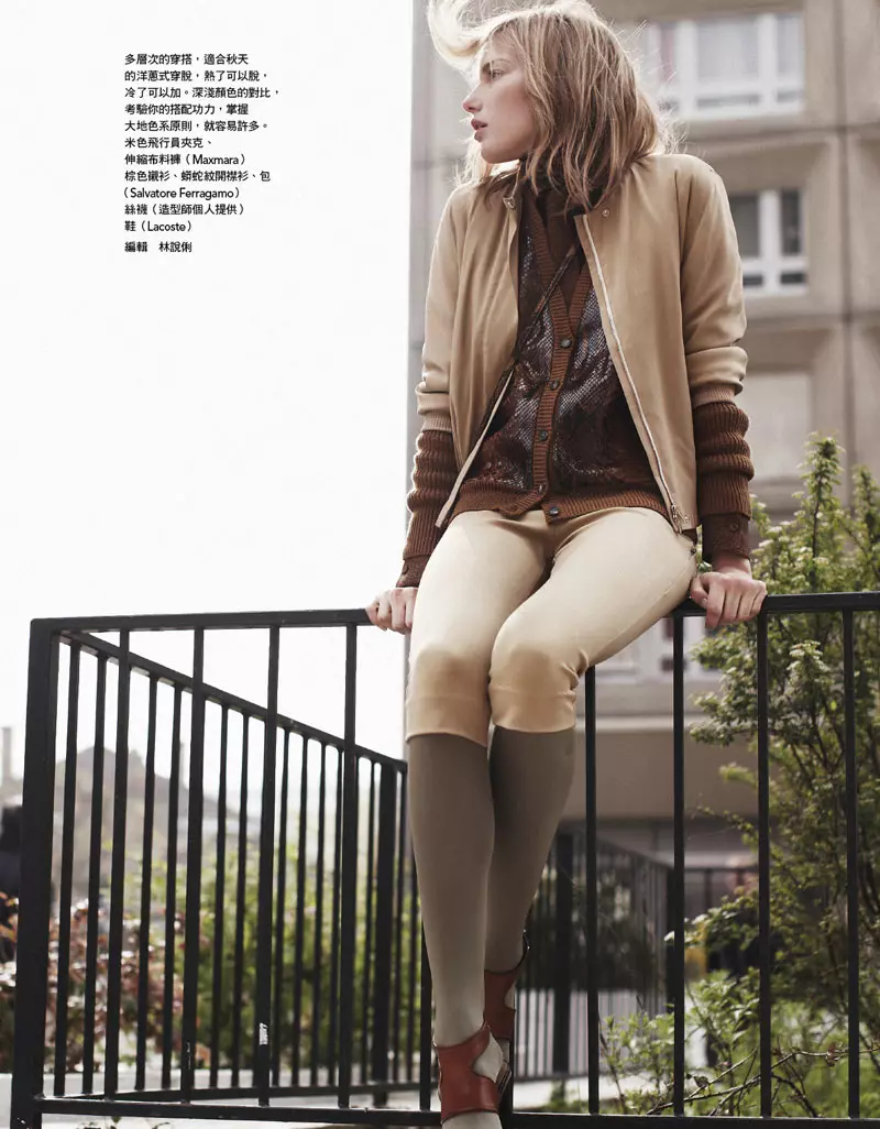 Een neutrale Marique Schimmel schittert in Vogue Taiwan augustus 2012 door Naomi Yang