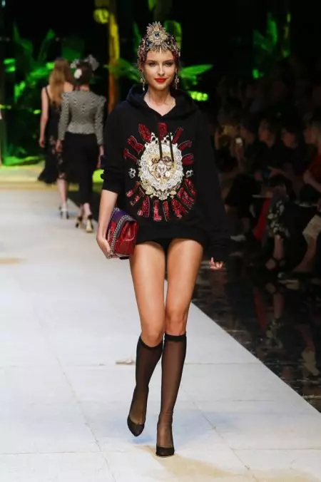 Dolce & Gabbana Head to the Tropics for Spring 2017