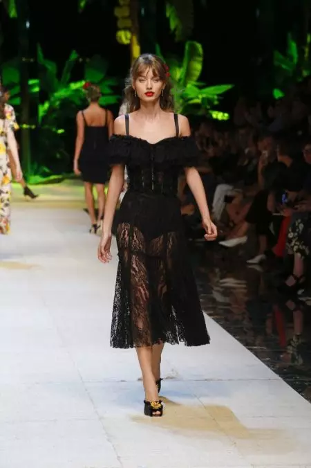 Dolce & Gabbana 2017-нче елның язы өчен тропикларга юл тота