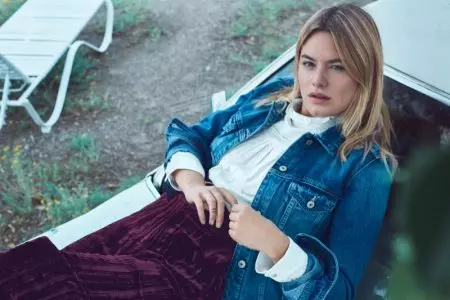 Camille Rowe reisib Mango Journeys kampaania raames läbi Texase