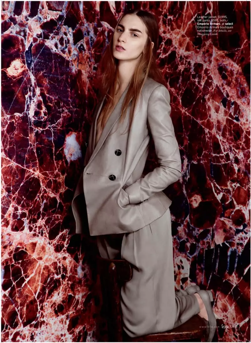 Ros Georgiou Sports Minimal Luxe for Elle US 2013 年 3 月，Thomas Whiteside