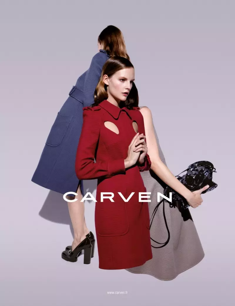 Сара Бломквіст показує дві сторони весняної кампанії Carven 2013 від Вівіан Сассен