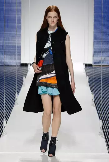 Dior's Cruise 2015 Show neem serpe, patroon aan