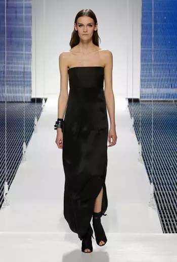 Dior's Cruise 2015 Show tar på skjerf, mønster