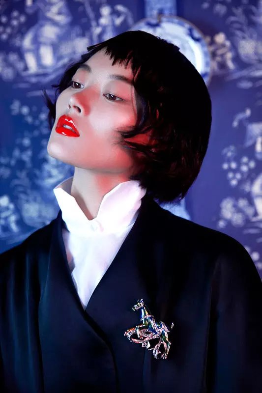 Li Xiao Xing Mesmerizes for L'Officiel China Shoot oo ay samaysay Michelle Du Xuan