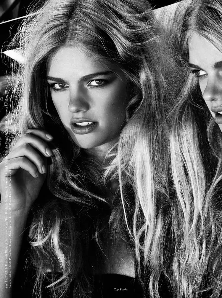 Elle Serbia හි Valerie Van Der Graaf Sports Style