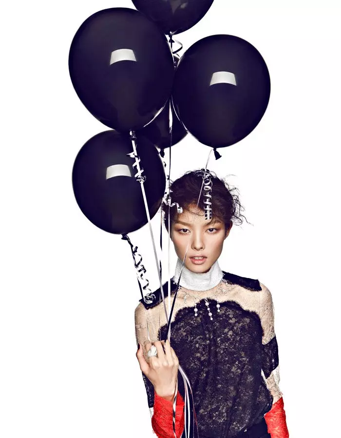 Fei Fei Sun لـ Elle China ديسمبر 2010 بواسطة Zack Zhang