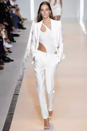 Mugler 2015-يىلى باھار: داۋىد كوما Sexy Sleek نى ئاشكارىلىدى