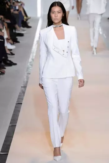 Mugler Spring 2015- David Koma သည် Sexy Sleek ကိုပြသခဲ့သည်။