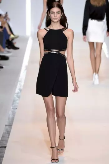 Mugler 2015-يىلى باھار: داۋىد كوما Sexy Sleek نى ئاشكارىلىدى