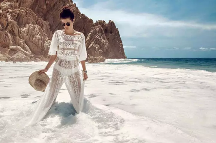 Isabeli-Fontana-Beach-Marie-Claire-Brasil