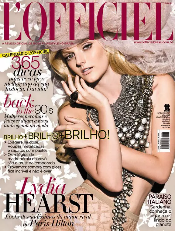 L'Officiel Brazili | Lydia Hearst na Gomillion & Leupold