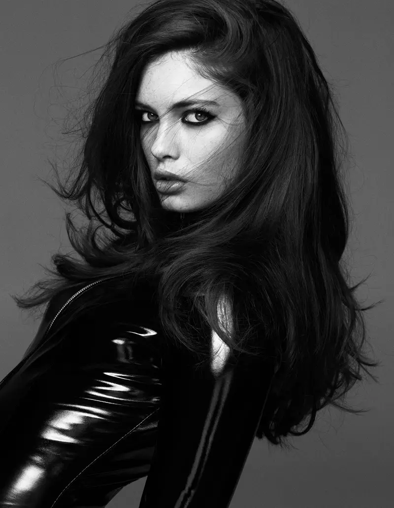 Sandrah Hellberg Sizzles In Cafe Magazine 2013 оны 5-р сар, Мартин Петерссон