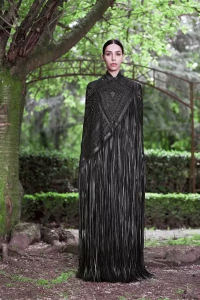 Givenchy Fall 2012 Couture | പാരീസ് ഹോട്ട് കോച്ചർ