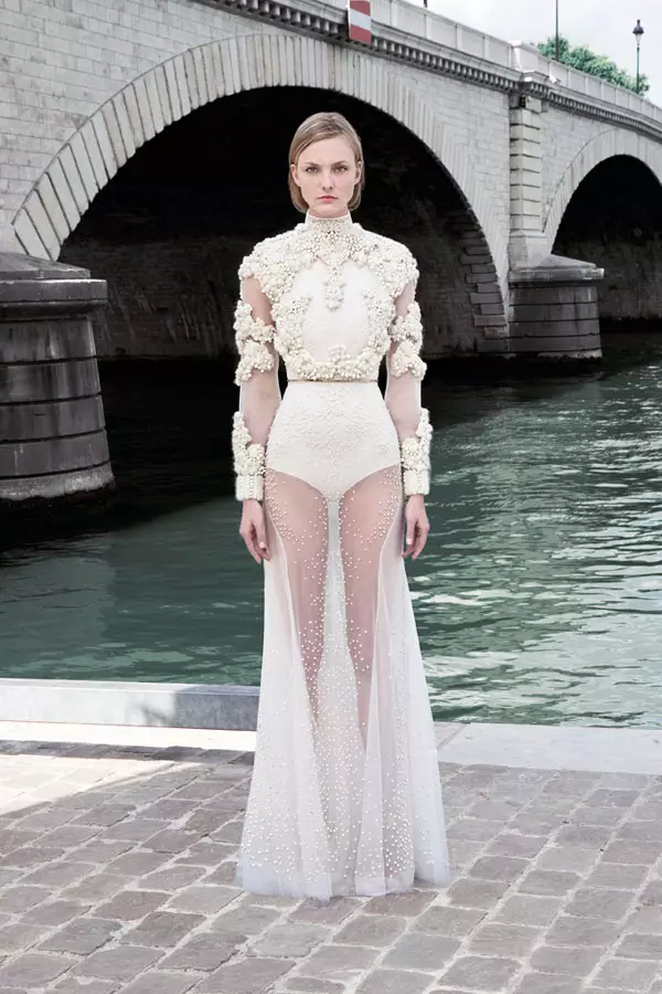 Givenchy Fall 2011 Couture | පැරිස් හොට් කෝචර්