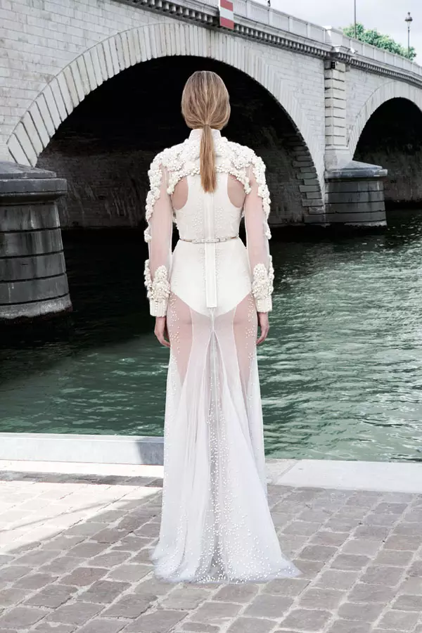 Givenchy Fall 2011 Couture | ປາຣີ Haute Couture