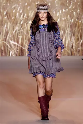 Anna Sui 2011 yil bahori | Nyu-York moda haftaligi