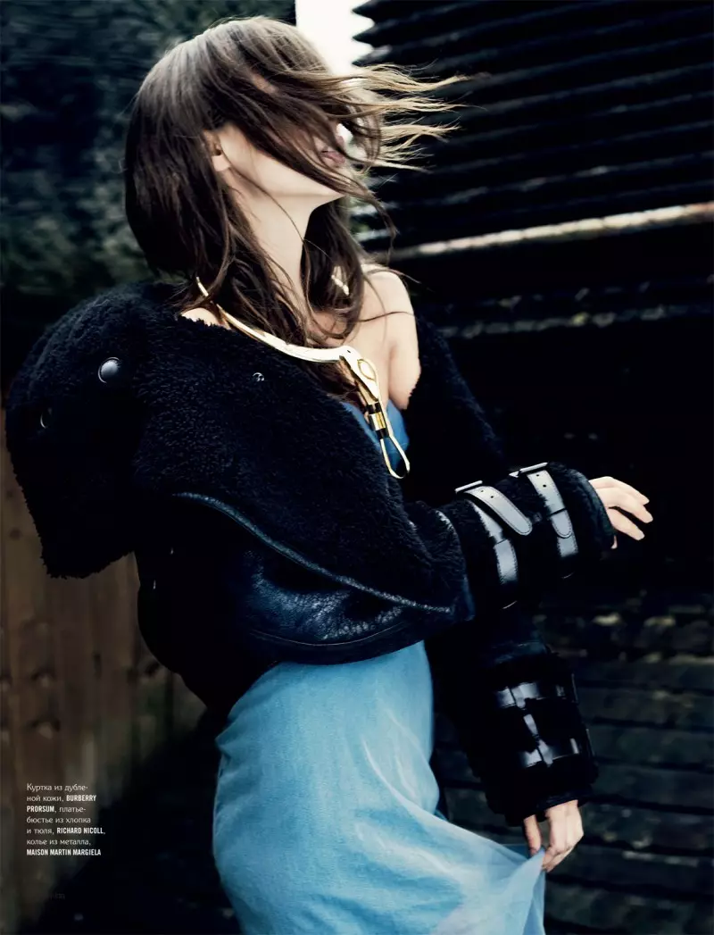 Dovile Virsilaite por Nikolay Biryukov para L'Officiel Rússia novembro de 2010