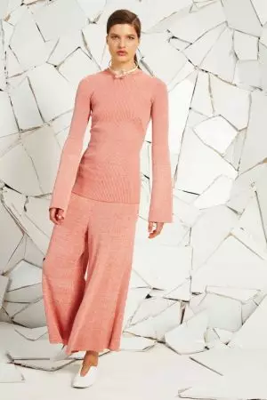 O Stella McCartney e fusifusia Fugalaau, Lace mo Resort