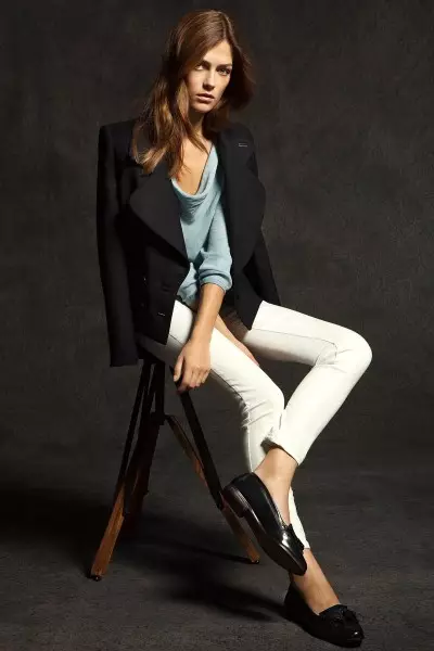 Massimo Dutti tocca Marlena Szoka per il suo lookbook di agosto