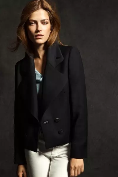 Massimo Dutti 選擇 Marlena Szoka 為其 8 月 Lookbook