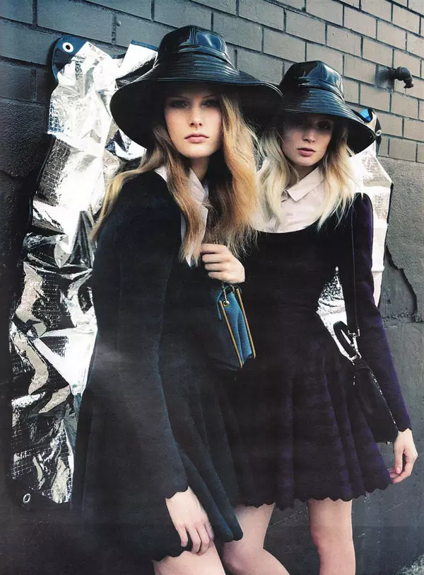 Melissa Tammerijn & Ylonka Verheul โดย Knoepfel & Indlekofer สำหรับ Vogue Germany กันยายน 2010