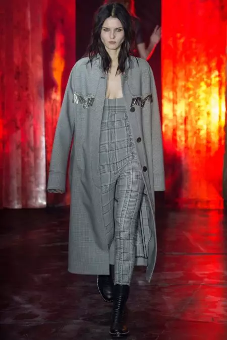 Alexander Wang schildert het zwart voor herfst 2017