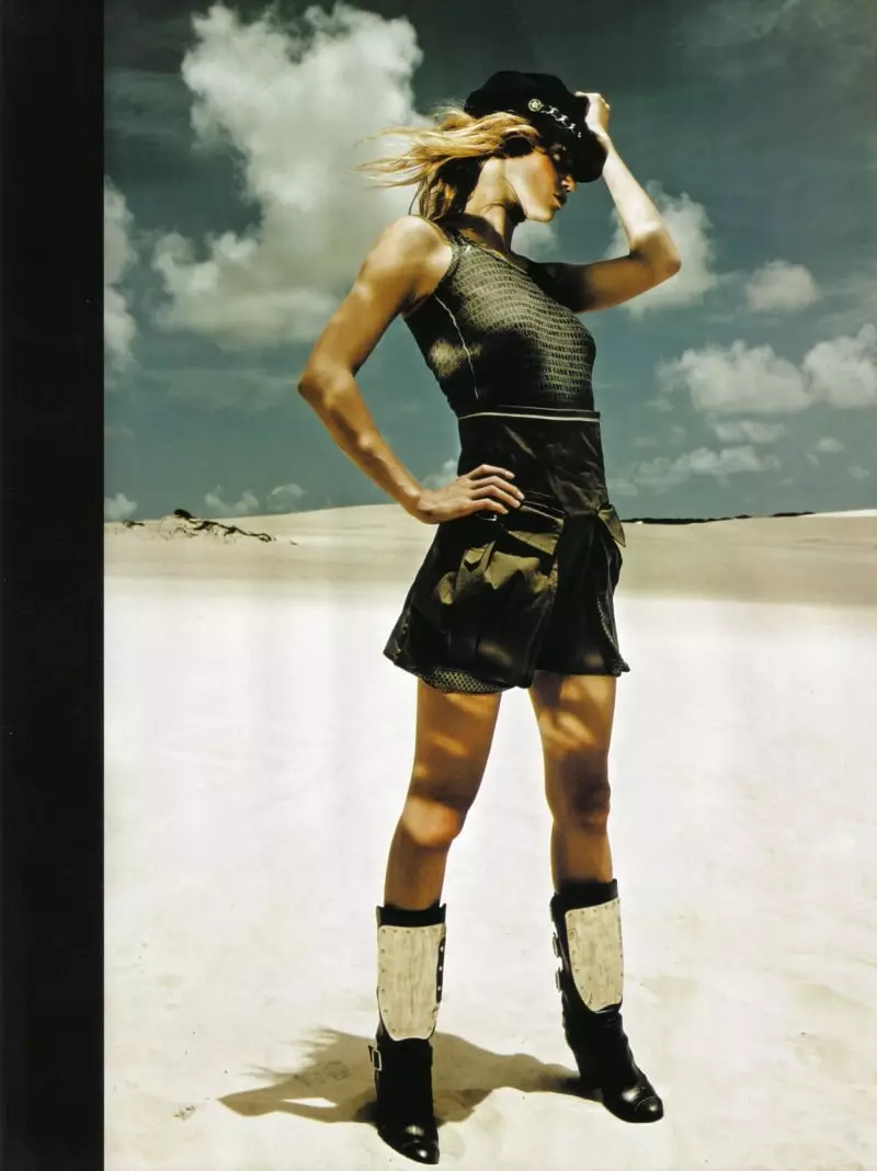 Masha Novoselova na Rennio Maifredi in Warrior | Marie Claire Italia Mayu 2010