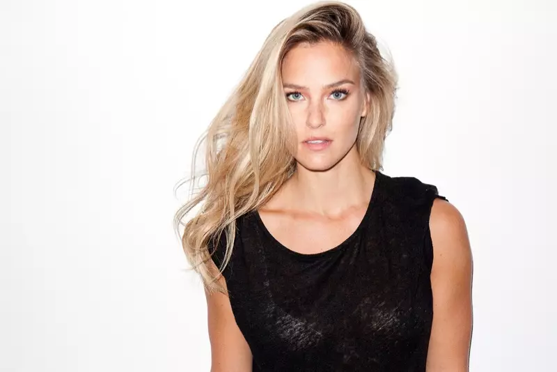 Pose Bar Refaeli & Diane von Furstenberg untuk Terry Richardson