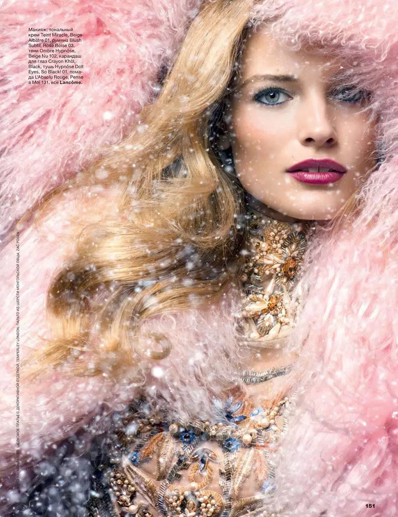 Edita Vilkeviciute è una bellezza invernale per il servizio fotografico di copertina di Allure Russia del dicembre 2012 di Raymond Meier