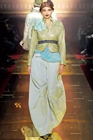 Giovanni Galliano Primavera 2011 | Settimana della moda di Parigi