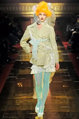 John Galliano ພາກຮຽນ spring 2011 | Paris Fashion Week