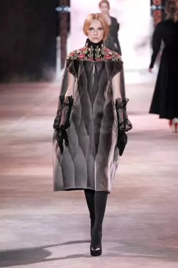 Ulyana Sergeenko Haute Couture-kolleksjon høsten 2013