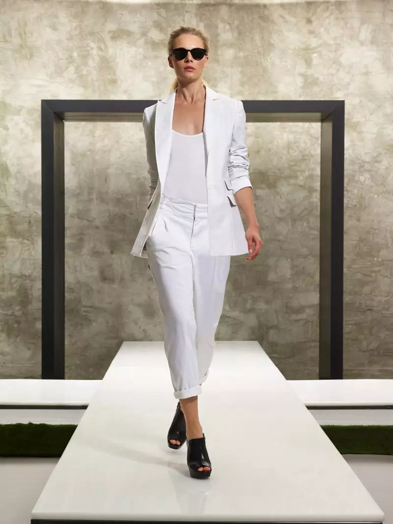 Иева Лагуна в лукбуке Kenneth Cole Spring 2012