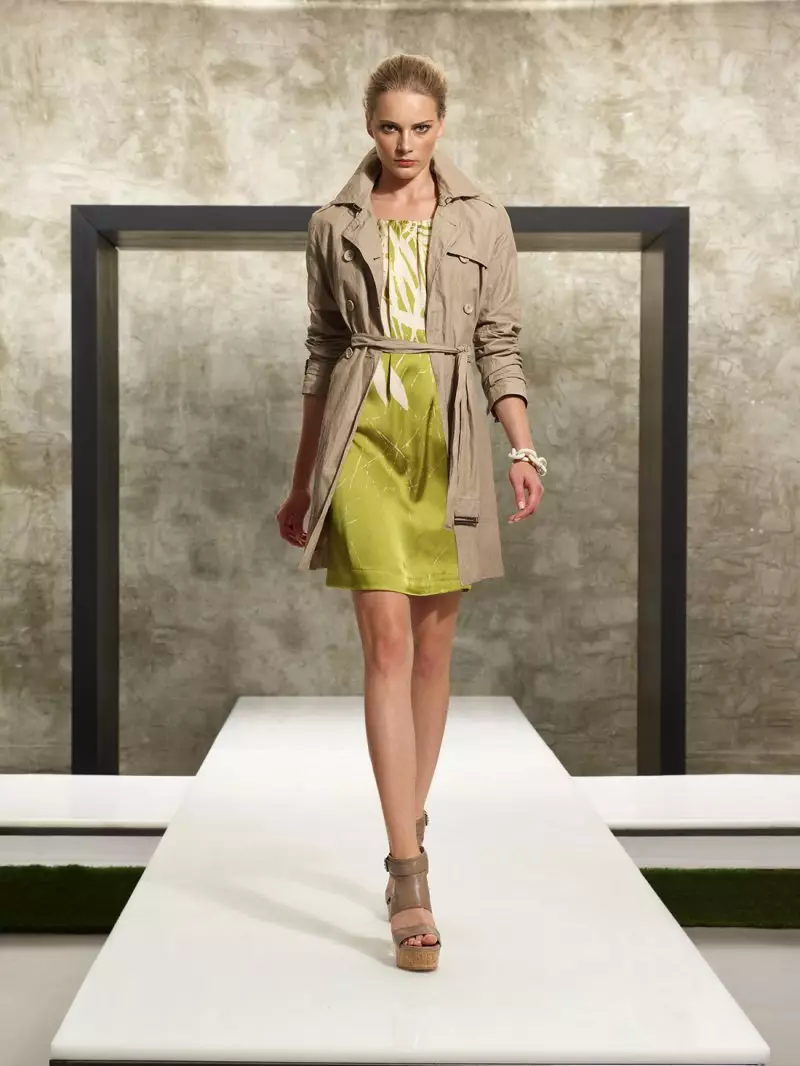 Иева Лагуна в лукбуке Kenneth Cole Spring 2012