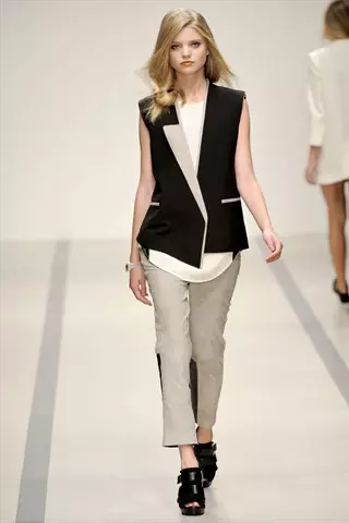 Jaeger Bahar 2011 | London Moda Həftəsi