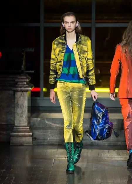 Moschino Herbst 2016: Ein Punk-Punch