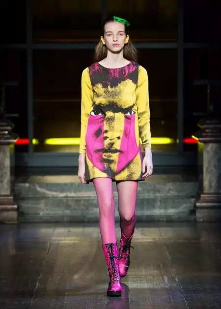 Moschino Autunno 2016: Un pugno di punk