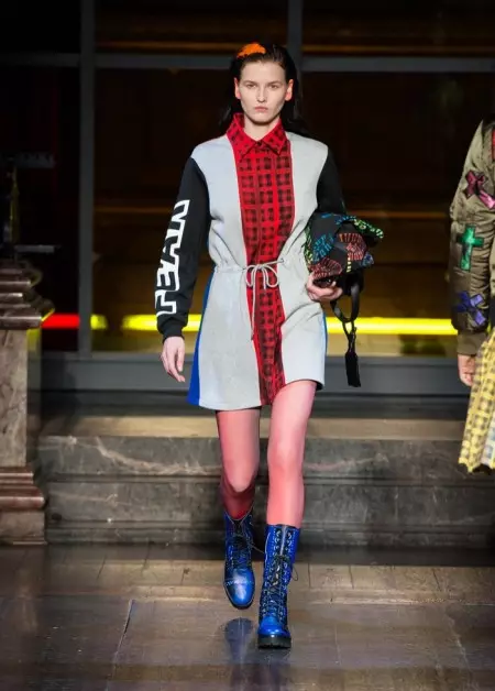 Moschino haust 2016: A Punch of Punk