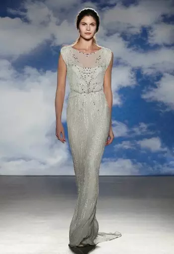 Jenny Packham 在她的 2015 年春季婚纱秀中展示大码模特