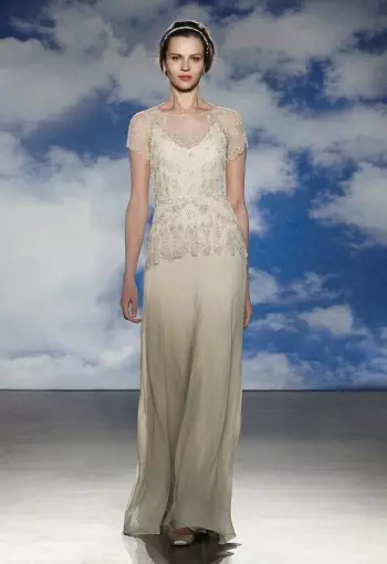 Jenny Packham 在她的 2015 年春季婚纱秀中展示大码模特