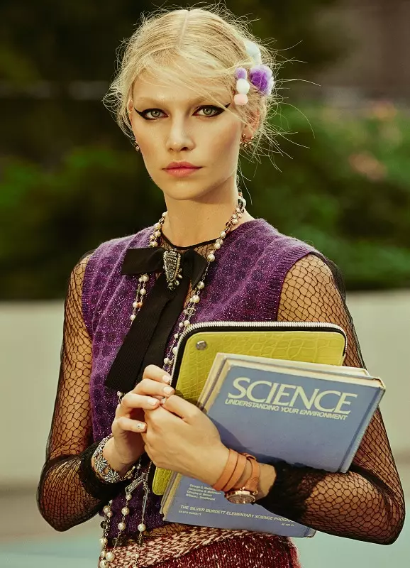 Aline Weber Goes Back to School for Modern Weekly China ni Shxpir